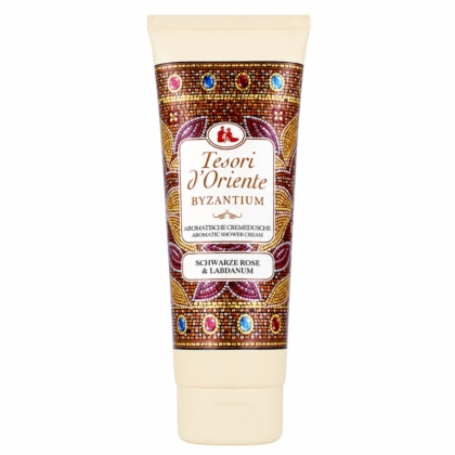 Un tube de 250 ml de « Crème de Douche Byzantium » de Tesori d'Oriente, un gel douche crémeux au parfum mystérieux, orné d'un motif en mosaïque aux couleurs vives (rouge, jaune et bleu), met en avant la rose noire et le labdanum comme ingrédients phares. Dakar