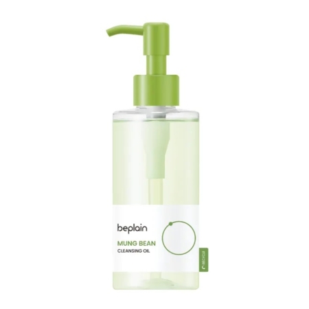 Un flacon transparent d'huile démaquillante Beplain « Huile Démaquillante Nettoyante Douce au Haricot Mungo » de 200 ml, doté d'une pompe verte et d'une étiquette blanche minimaliste ornée d'une illustration verte représentant un haricot mungo. Dakar