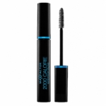 Un tube noir de mascara Max Factor « 2000 Calorie » waterproof, noir intense, 9 ml, orné de touches bleues, est présenté avec le bouchon retiré et la brosse à mascara posée à la verticale à côté. Dakar