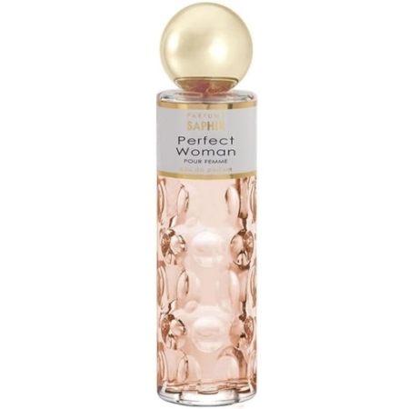 Un flacon de parfum en verre transparent et texturé, contenant un liquide rose pâle et muni d'un grand bouchon sphérique doré. L'étiquette porte l'inscription « Parfum Saphir Perfect Woman Pour Femme Eau de Parfum ». Dakar